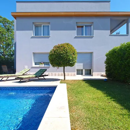 Isabella 2103 * بولا