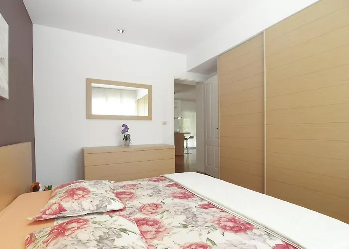 Isabella 2103 Tatil Evi *