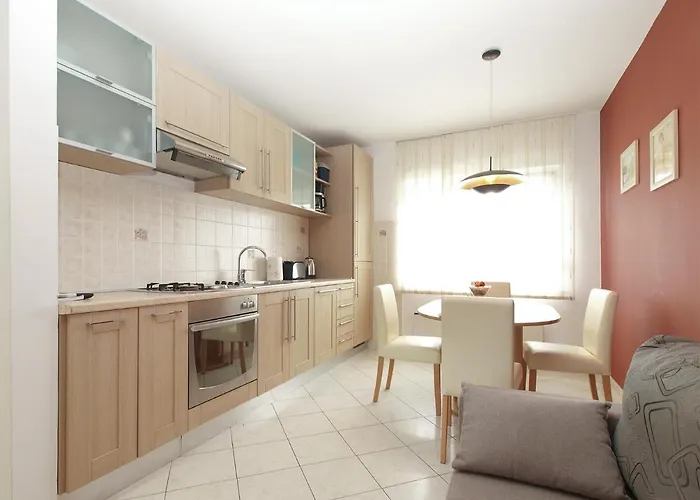 Isabella 2103 Tatil Evi