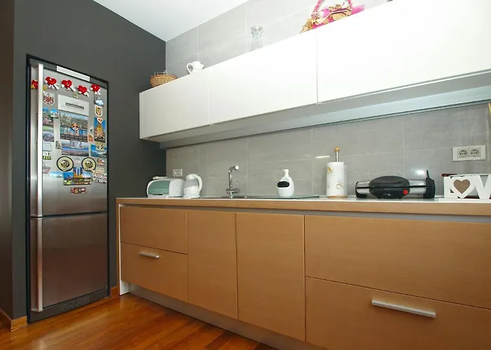 Isabella 2103 بولا