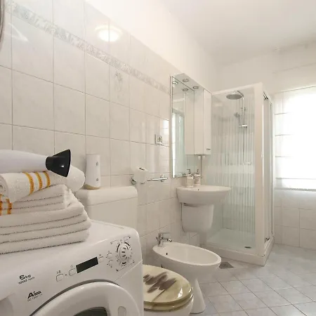 Isabella 2103 * 풀라