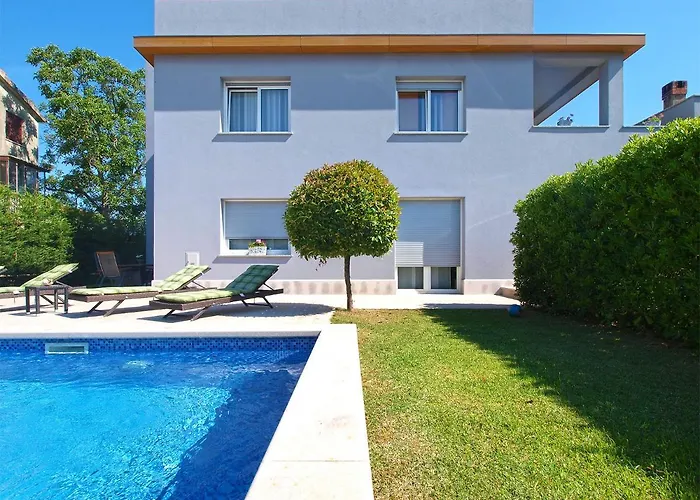 Isabella 2103 * Pula