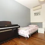 Nyaraló Isabella 2103 *