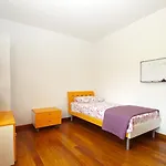 Isabella 2103 Nyaraló