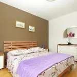 Isabella 2103 Póla
